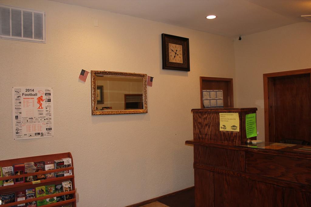 Oak Hill Inn And Suites Tahlequah Экстерьер фото