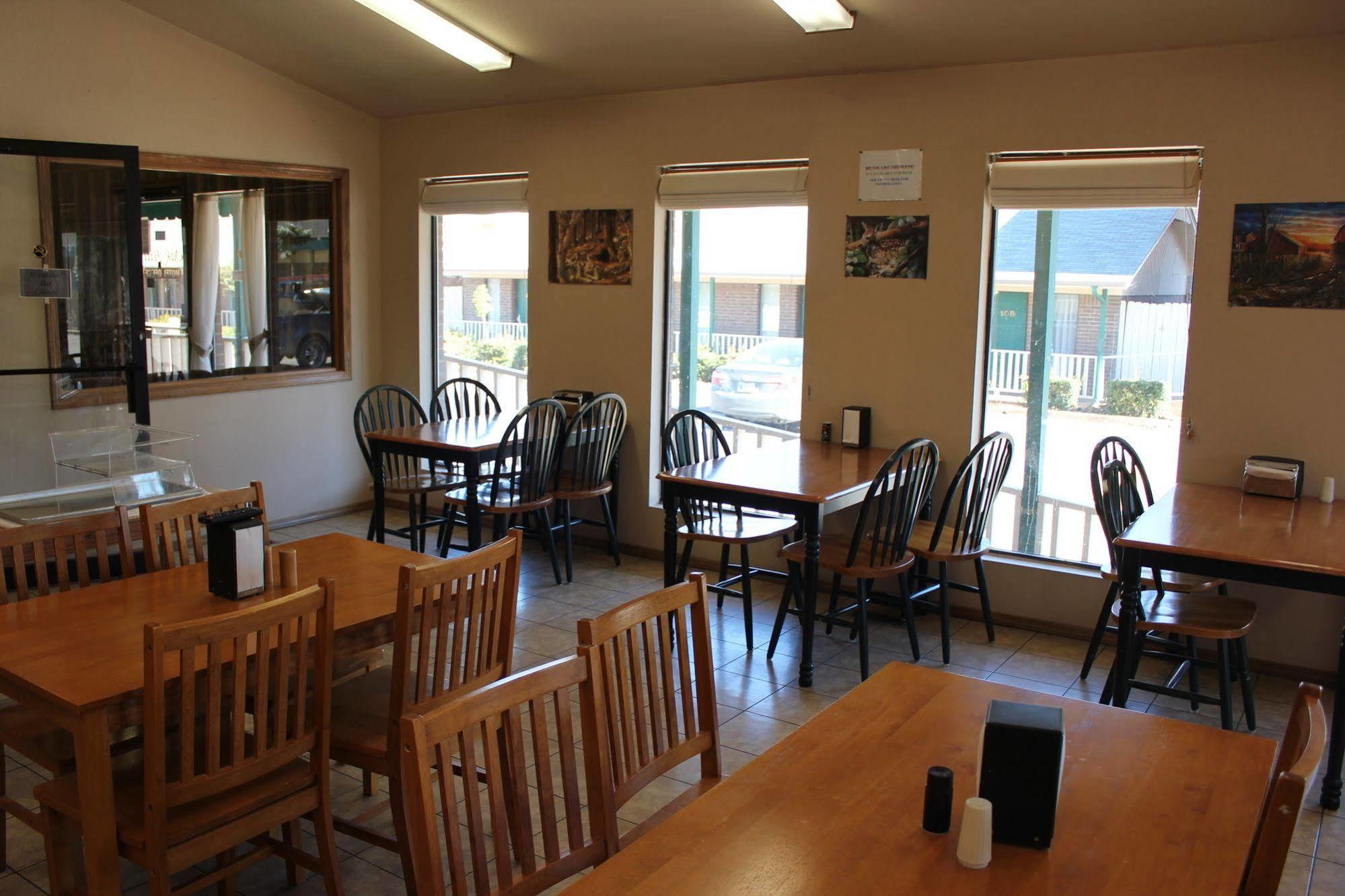 Oak Hill Inn And Suites Tahlequah Экстерьер фото