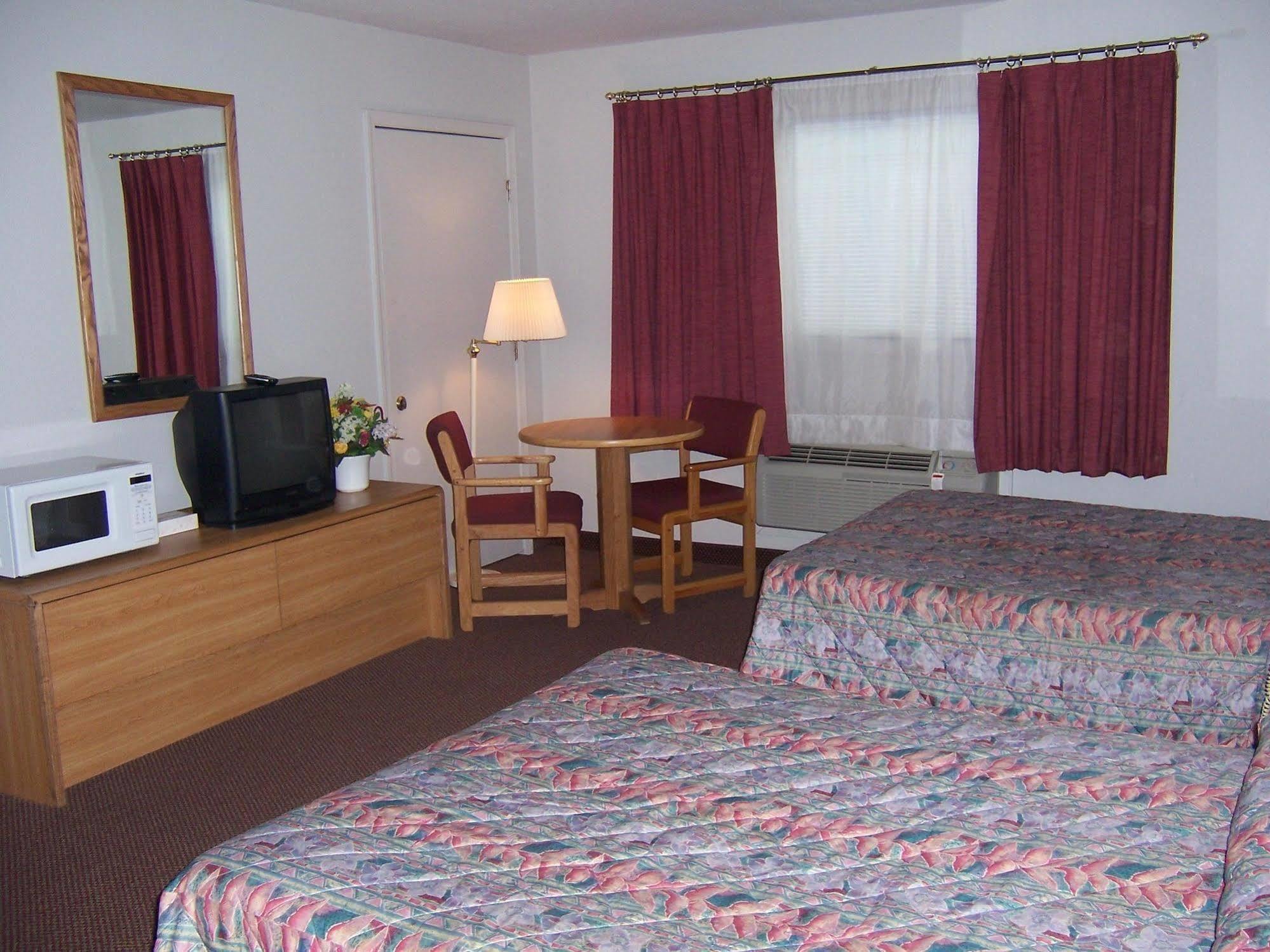 Oak Hill Inn And Suites Tahlequah Экстерьер фото